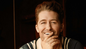 Image of Matthew Morrison presents Show Up